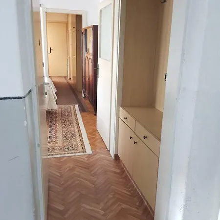 Appartement Lovely With Free Parking! Skopje