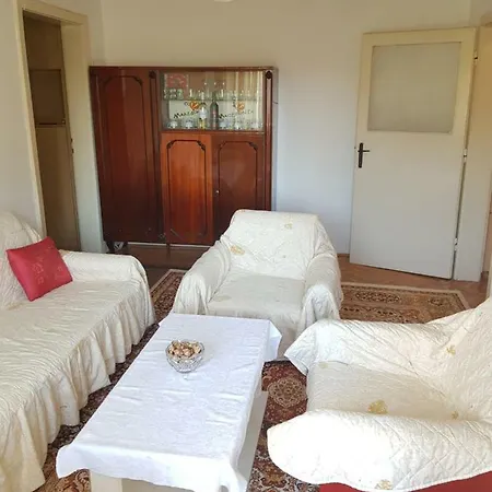 Appartement Lovely With Free Parking! Skopje
